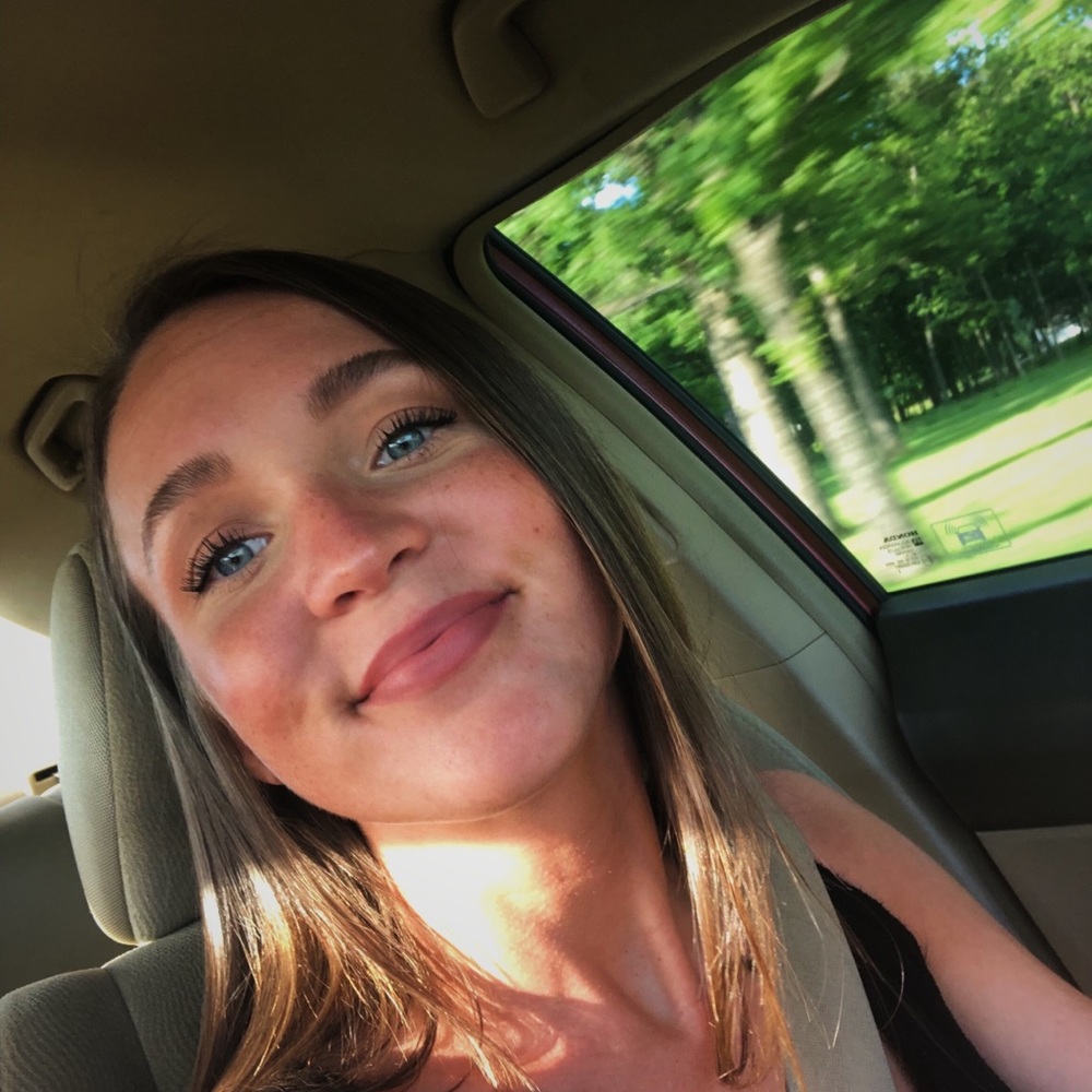 Meet your Posher, Amy